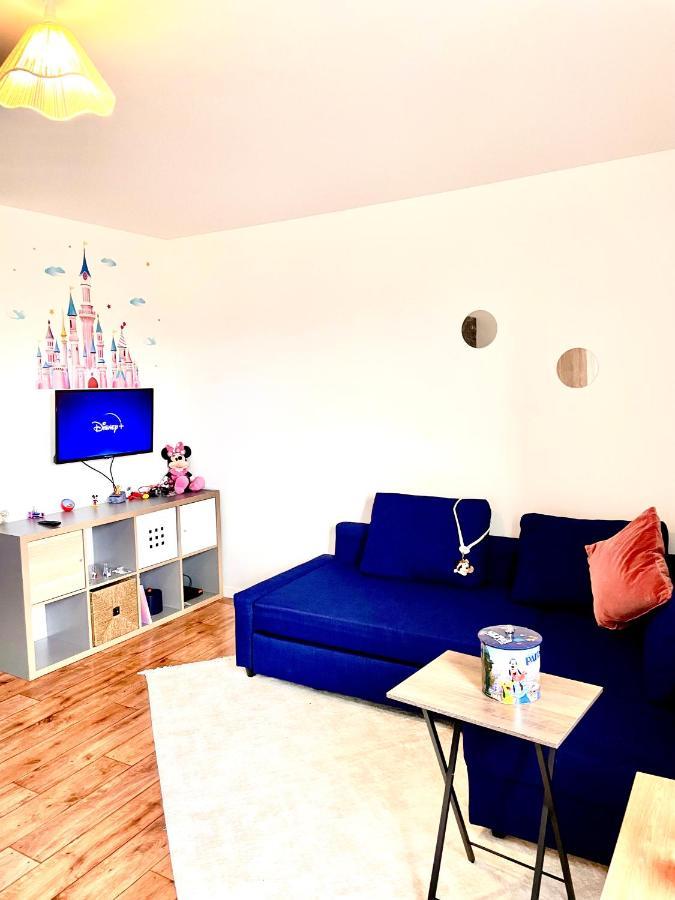 5 Min From Disneyland Cozy Retreat Apartment Montevrain Luaran gambar